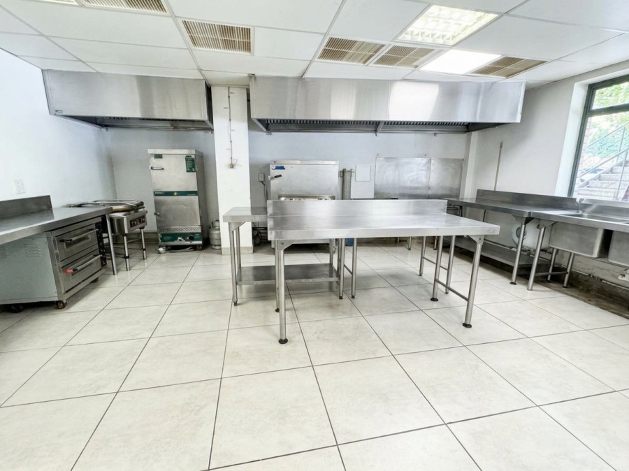 To Let Commercial Property for Rent in Plattekloof Western Cape
